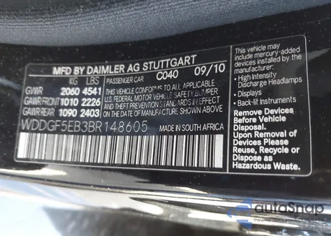 2011 Mercedes-Benz C 300 Luxury/Sport z USA, uszkodzony, nr VIN WDDGF5EB3BR148605